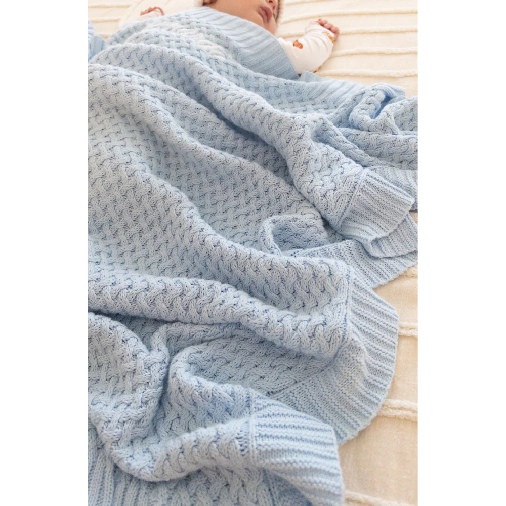 Snuggle Hunny Personalised Baby Blanket | Baby Blue - Image 6